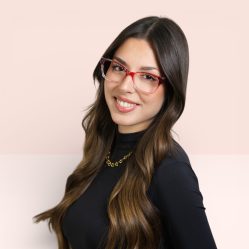 Alternative view of Jeniffer